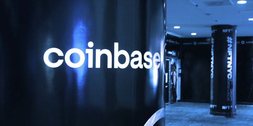 Coinbase Backs Grayscale’s Bitcoin ETF Lawsuit Against SEC