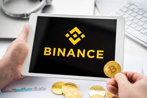 Binance remains top despite 5% market share dip: Implications for Meme Moguls?