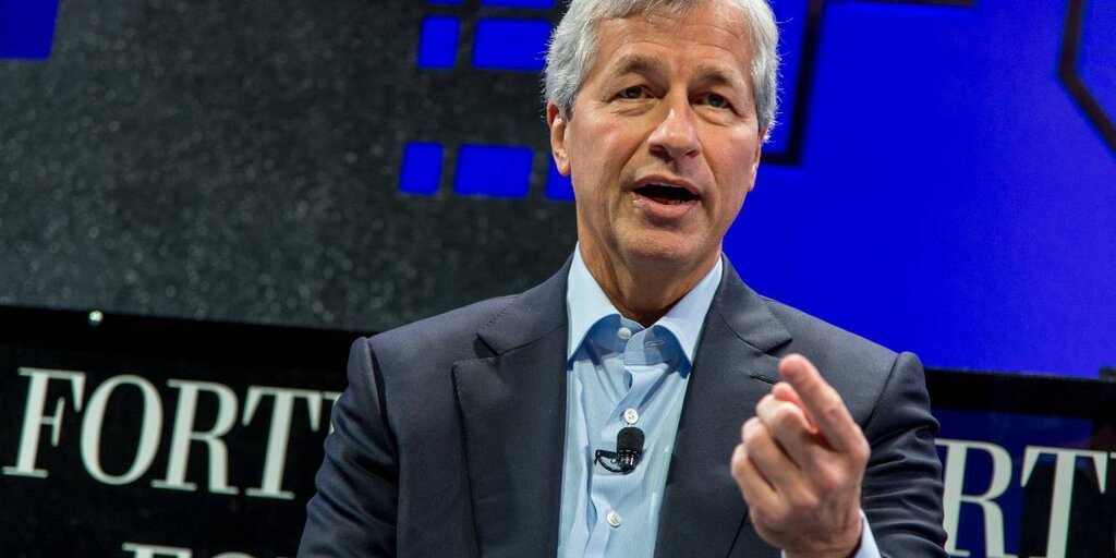 Jaime Dimon Belittles Bitcoin ETFs: ‘Please Stop Talking About This Shit’