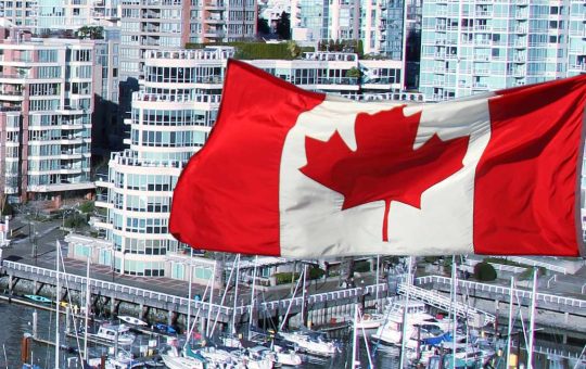 Coinbase Reaches ‘Crucial Milestone’ in Canada With Restricted Dealer Registration